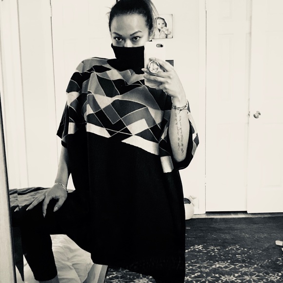 Fiona🐼✨🌮 Meet your posher - Picture 2 of 5